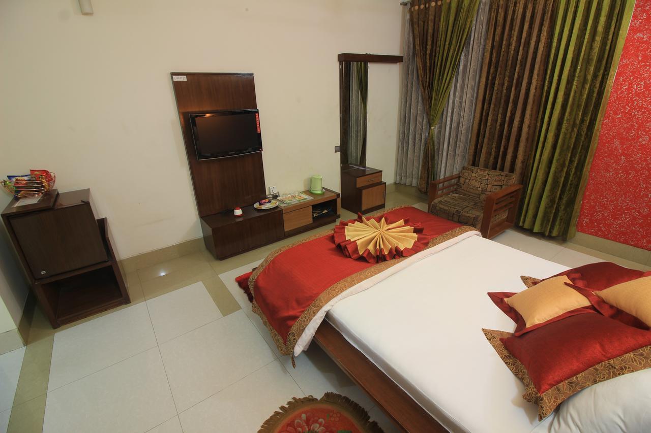 Tiger Garden Int Hotel Khulna ภายนอก รูปภาพ