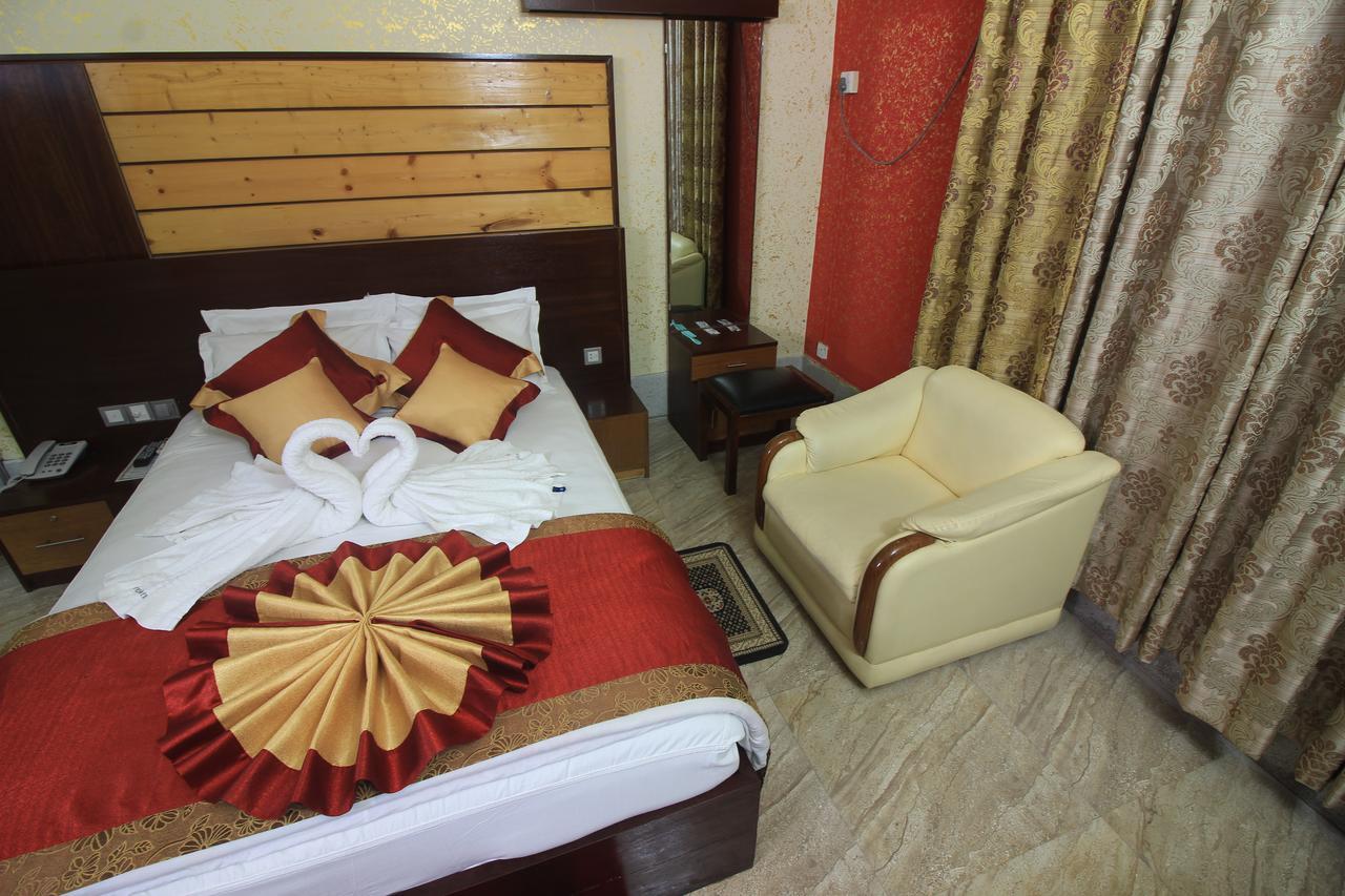 Tiger Garden Int Hotel Khulna ภายนอก รูปภาพ